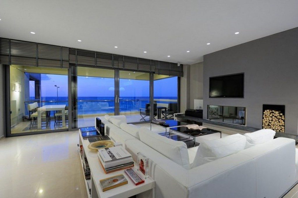 Important Points to Consider When Buying a Luxury Home