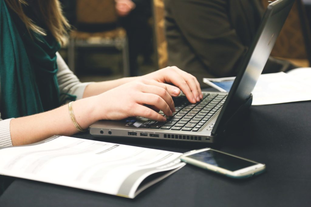 Accurate Free Plagiarism Checkers for Writers