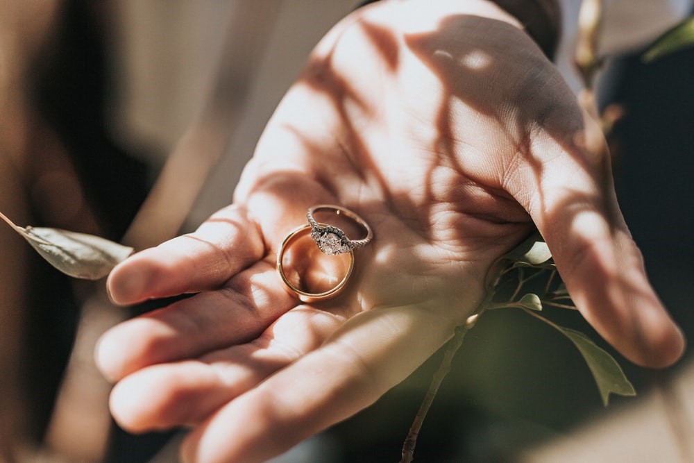 12 Best anniversary gift ideas for your man
