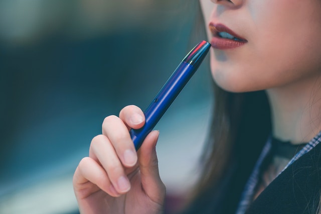 How to Choose Your First Vaping Device