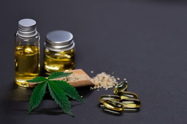 The Complete Guide to CBD Cannabidiol (CBD) and the Amazing Benefits That You Can Get From It